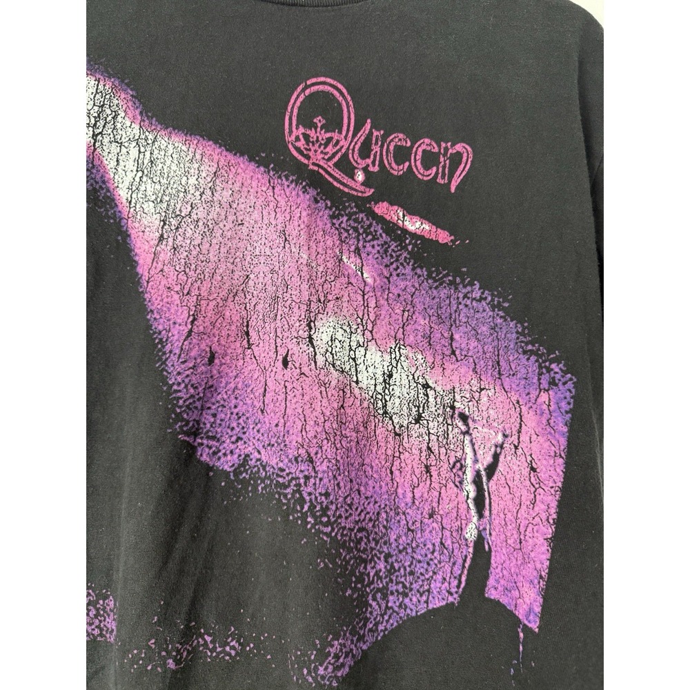 Y2K 2019 Queen Shirt Rock Band Shirt Womens Size Medium Concert - Picture 3 of 7